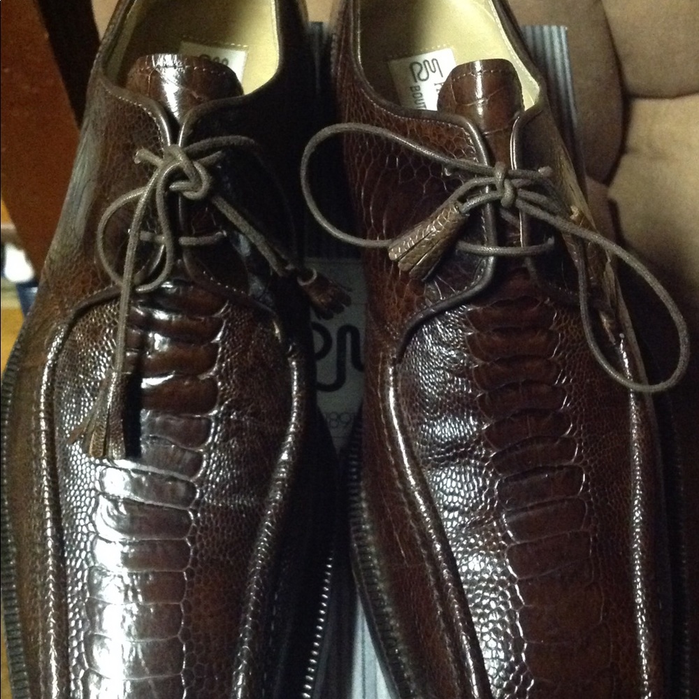 Men’s shoes